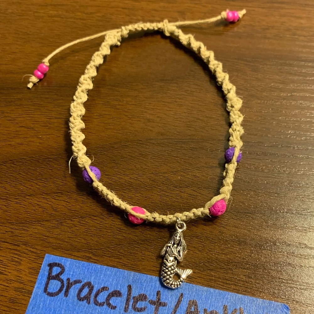 Mermaid pendant bracelet